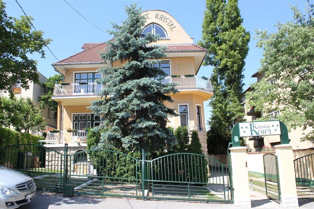 Villa Hotel Kristal Budapest Ngoại thất bức ảnh