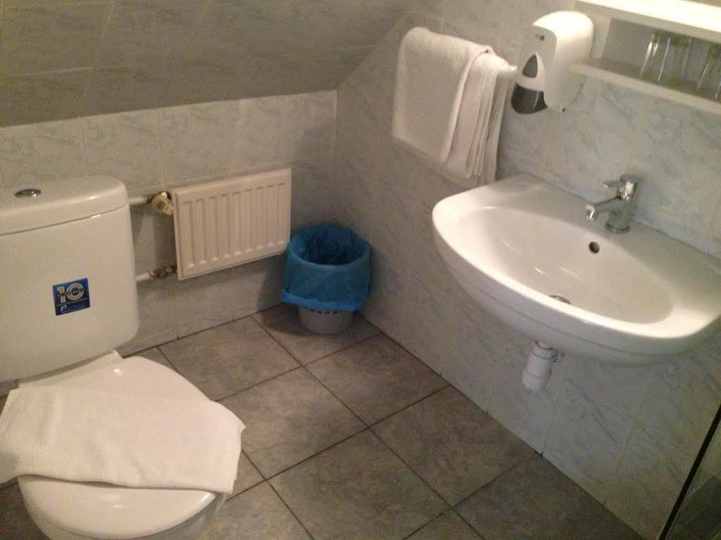 Villa Hotel Kristal Budapest Ngoại thất bức ảnh